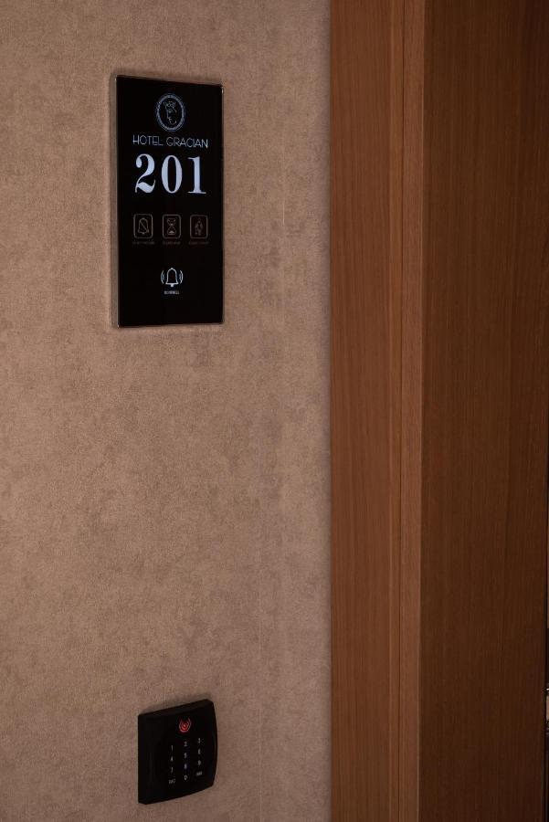 Hotel Gracian Szávaszentdemeter Kültér fotó